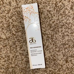 Arbonne RE9 Advanced Intensive Renewal Serum